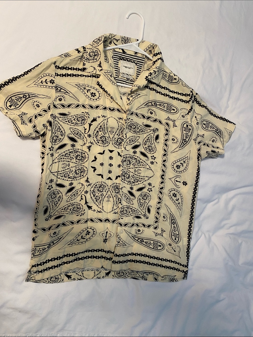 Denim & Flower Ricky Singh Cream Short-Sleeve Bandana Print Shirt